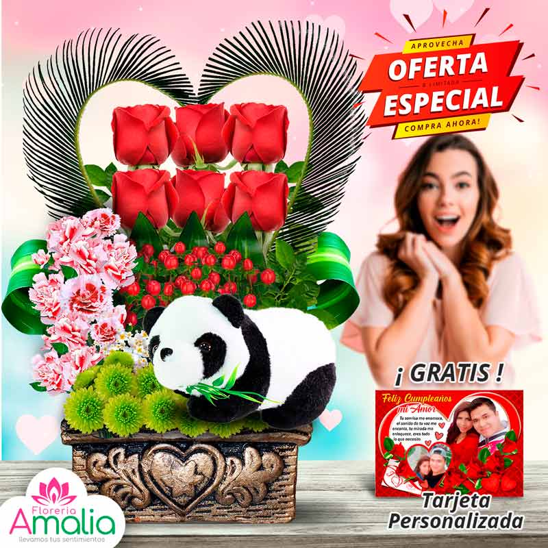 Arreglo de rosas rojas en forma de corazón con un peluche de panda y una tarjeta de cumpleaños, oferta especial de Florería Amalia en Lima.