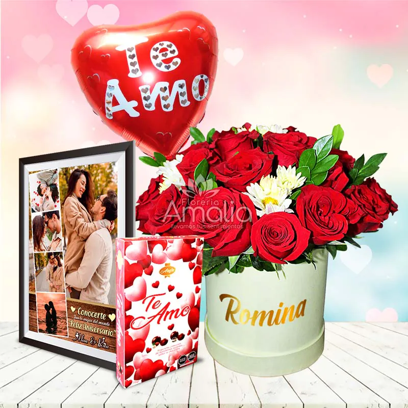 🌹 Arreglo floral "Romina" con rosas rojas, globo "Te Amo," cuadro con fotos y chocolates. Un regalo romántico ideal.