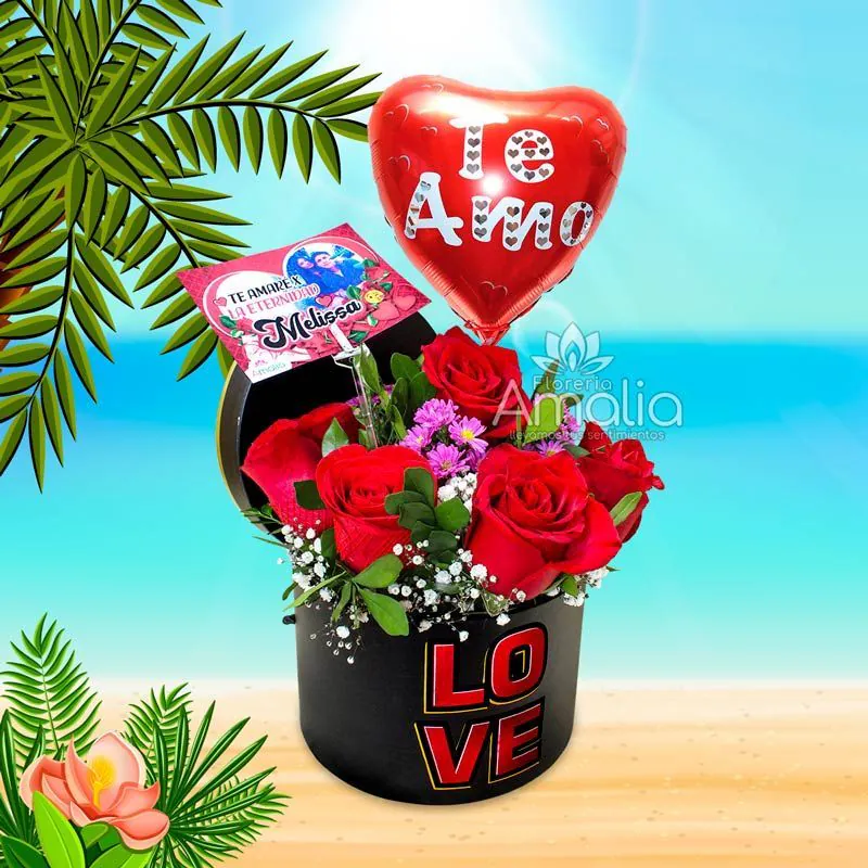 🌹 Arreglo floral "Love" con rosas rojas, globo "Te Amo" y tarjeta personalizada. Ideal para expresar