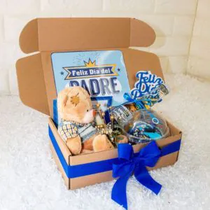 🎁 Caja de regalo con peluche, cerveza Corona y detalle especial para el Día del Padre.