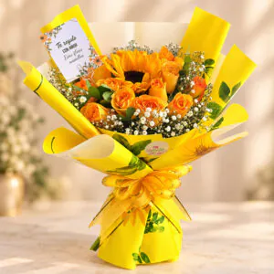 Ramo de girasol con rosas amarillas, gypsophila y follaje natural de Florería Amalia