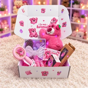 Lotso Beauty: caja ilustrada con Lotso, cepillos, cintillo lavanda, cosméticos y luces de color.