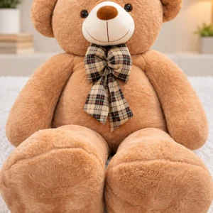 Oso caramelo con lazo a cuadros y patas amplias, 160 cm.